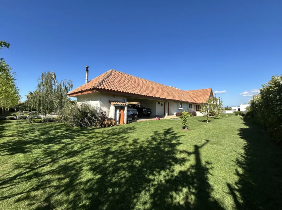 Se arrienda casa de 380m2 full amoblada en Sector Huilquilemu, Talca